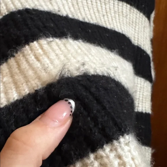 Zara Striped Black and White Sweater - Picture 3 of 5